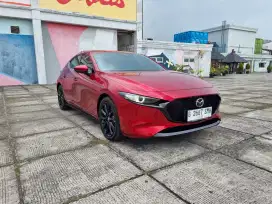 ( KM 5 Ribu ) Mazda 3 HB 2.0 Hatchback Audio Bose Skyactive AT 2024