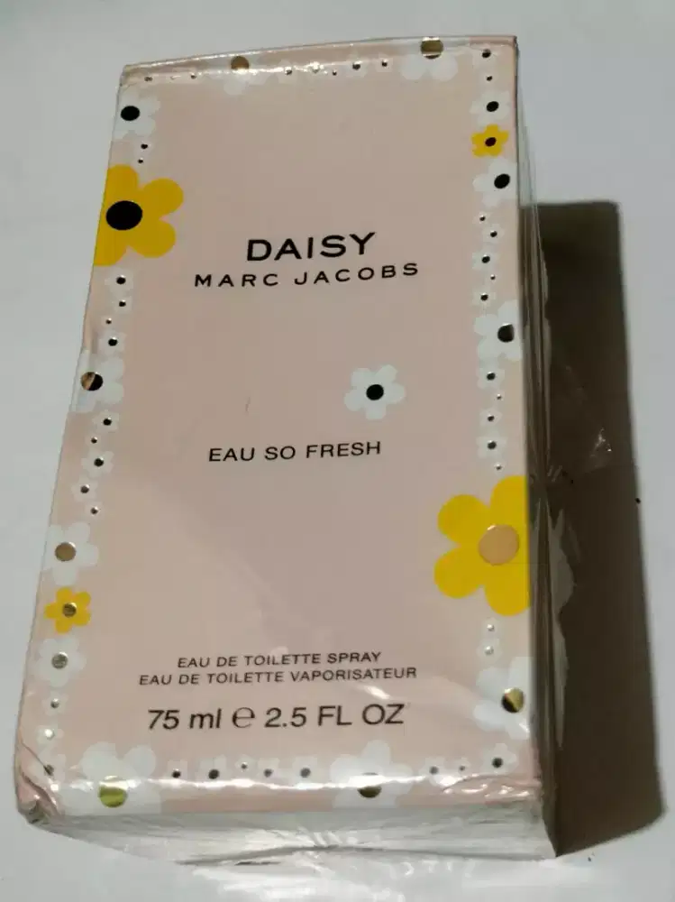 Parfum Daisy terang dan gelap