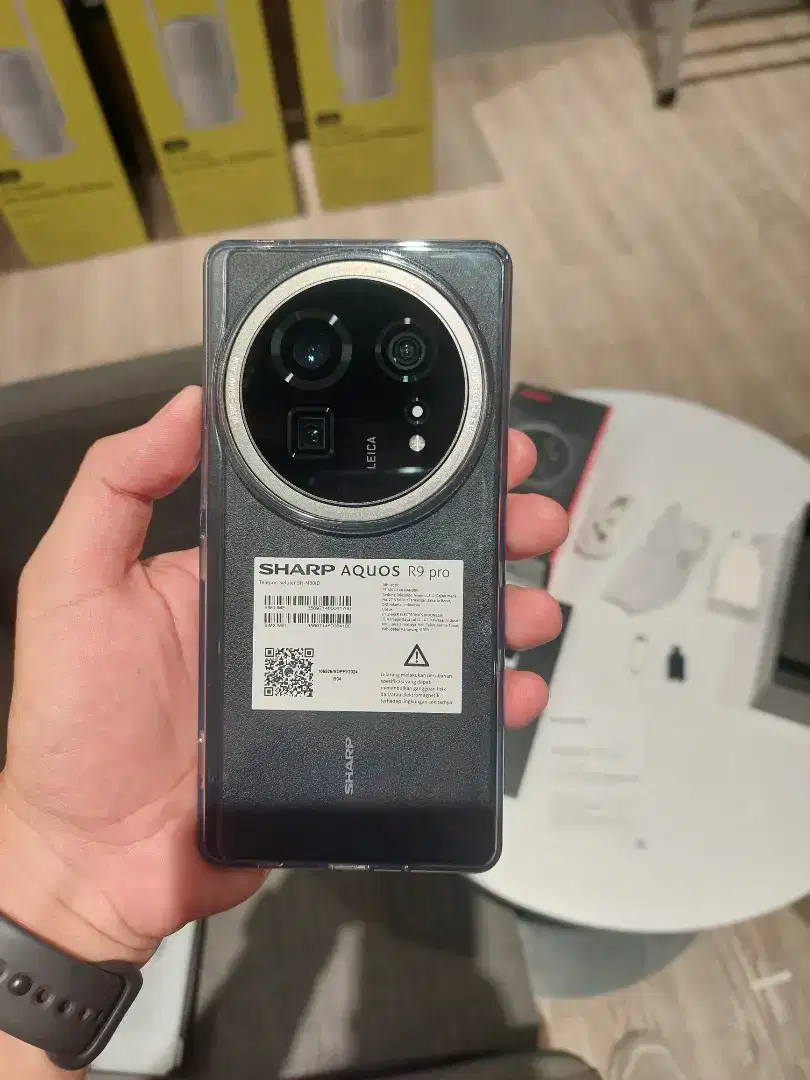 new sharp aquos R9 pro garansi resmi