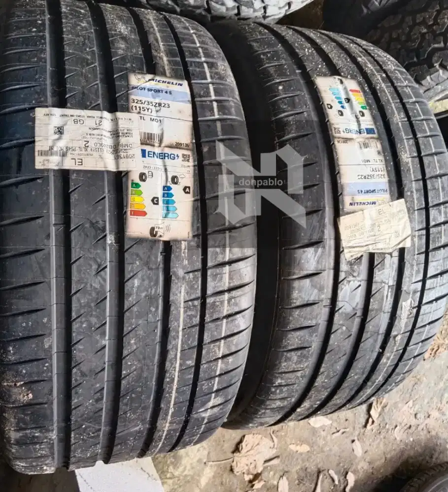 2 Ban 325/35/23 Michelin PS 4S Tahun 2021