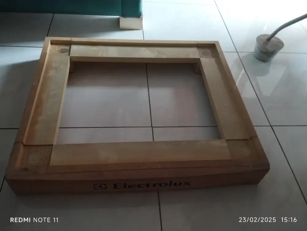 kaki mesin cuci electrolux