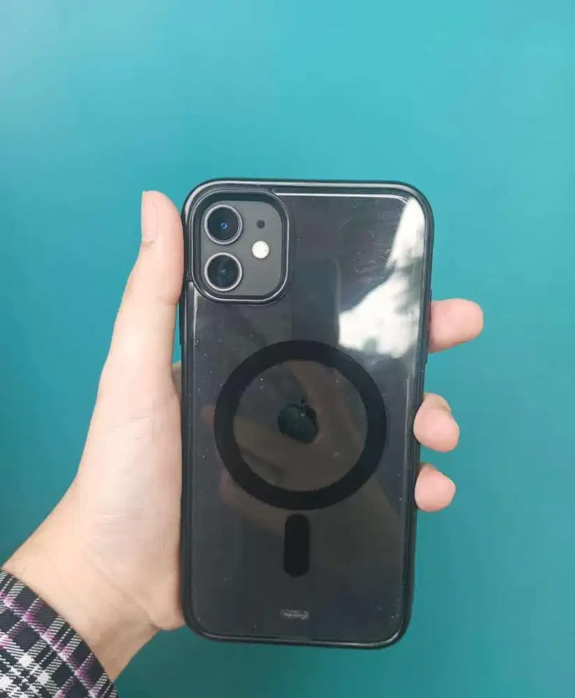 Iphone 11 64 GB Ex IBOX the park mall soba
