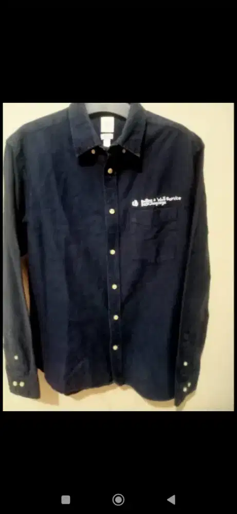 Kemeja merek h dan m