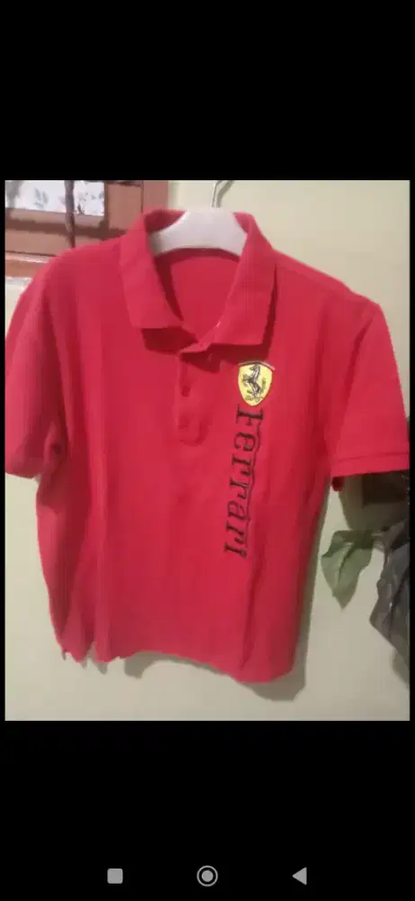 Kaos merek ferrari