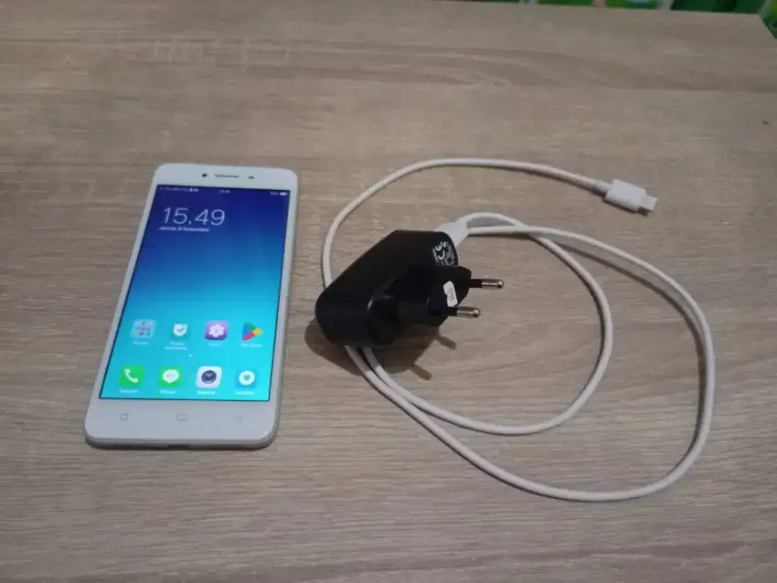 Hp oppo a37f memory 16gb ram 2gb siap aja ok