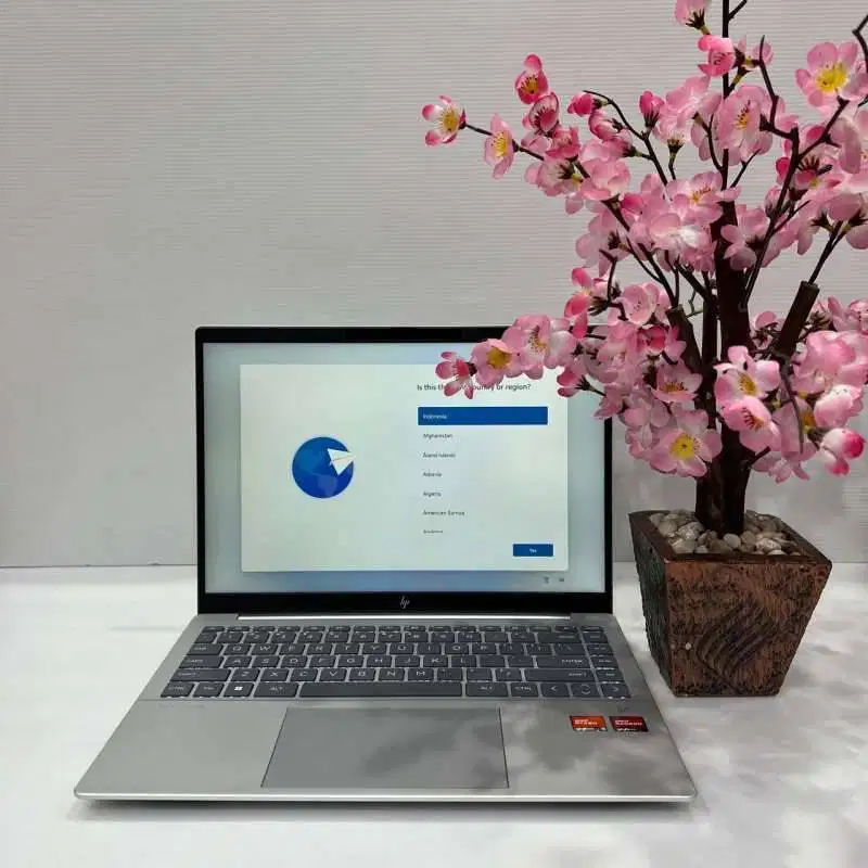 Laptop HP Pavilion Plus 14 ey0016AU AMD Ryzen 5 7540U 16GB 512GB SSD