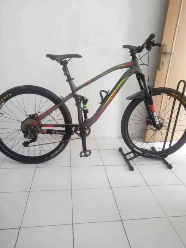 Sepeda MTB Thrill