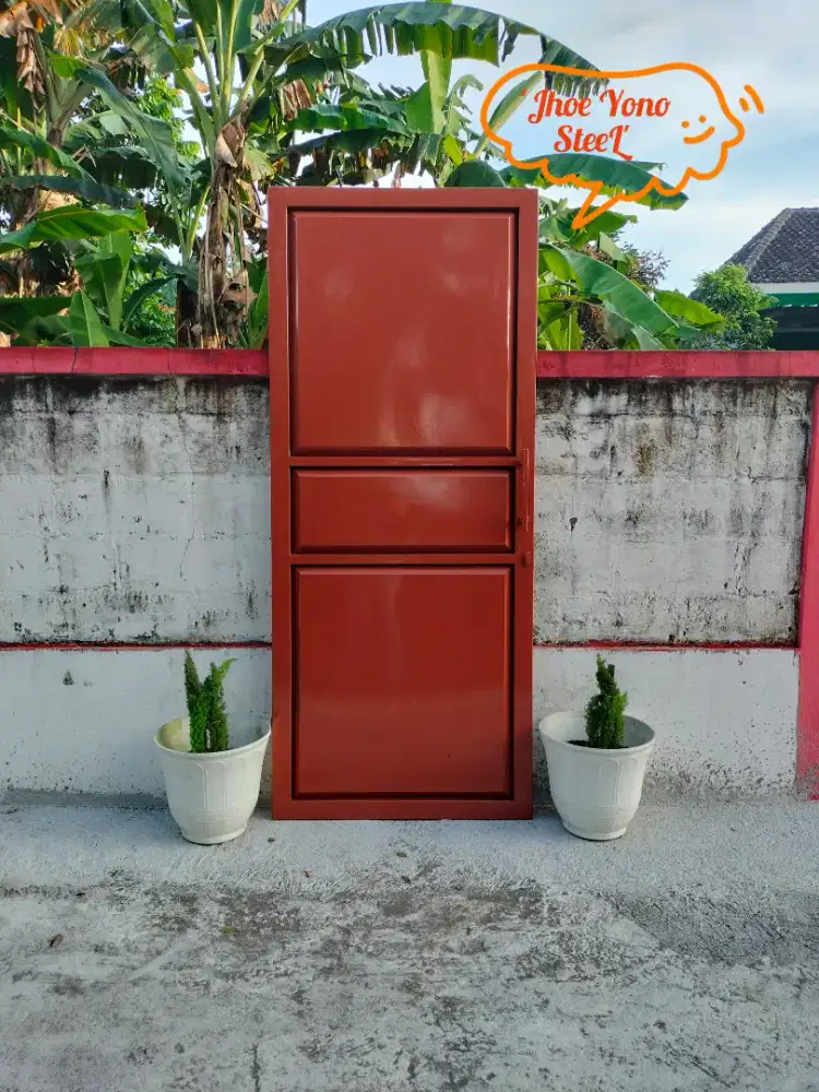 Pintu besi murah desain sesuka suka bisa pilih Komplit sudah terpasang