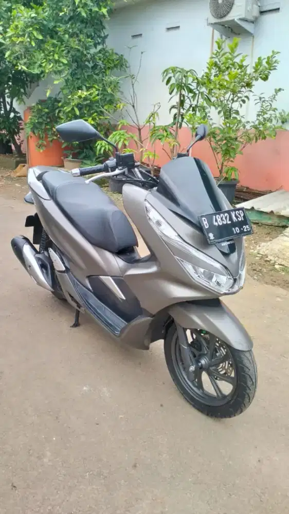 Bissmillah dijual motor Honda PCX 2020 istimewa