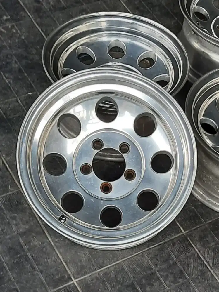 Velg Mickey Thompson R15