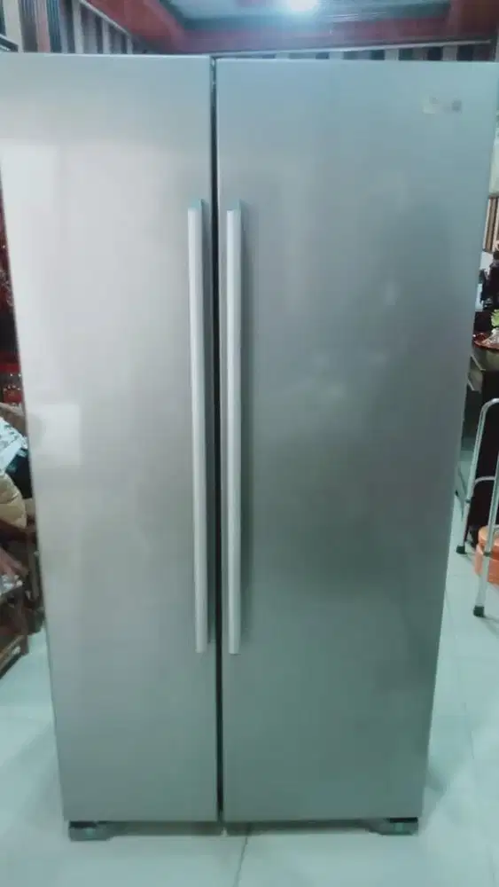 Kulkas 2 pintu like new