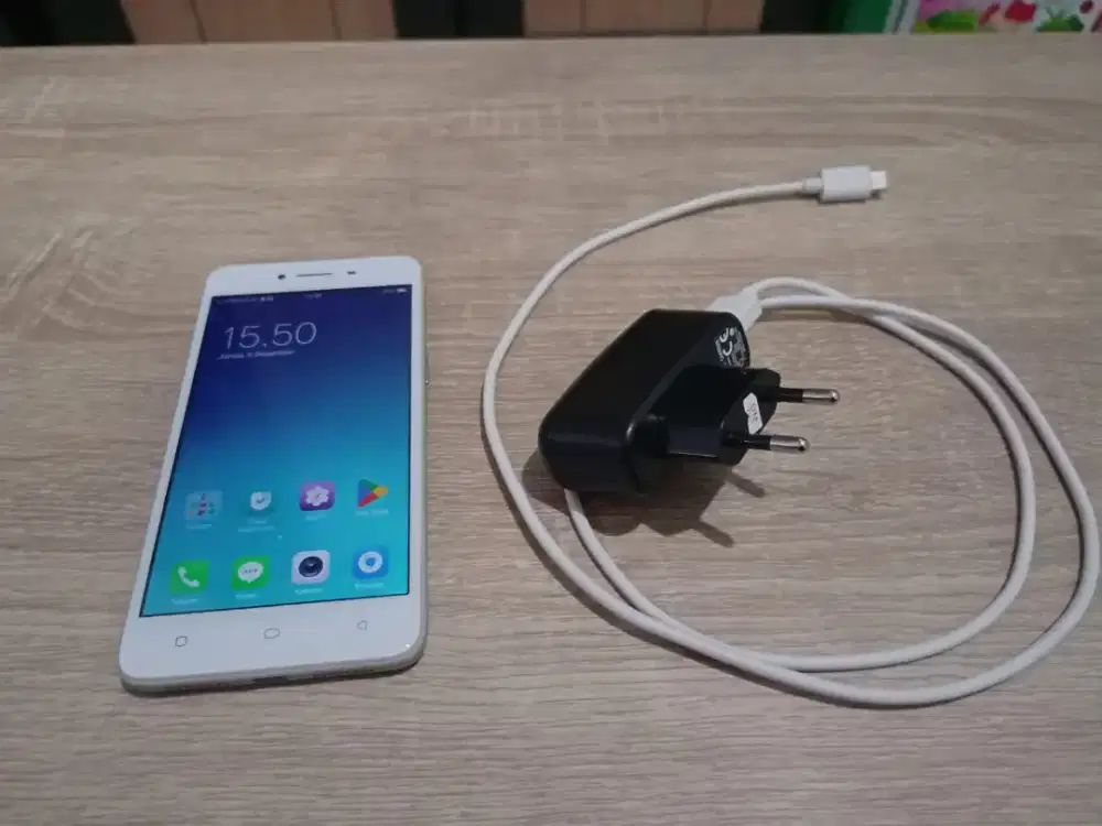 Hp oppo a37f memory 16gb ram 2gb mantap murah siap ok