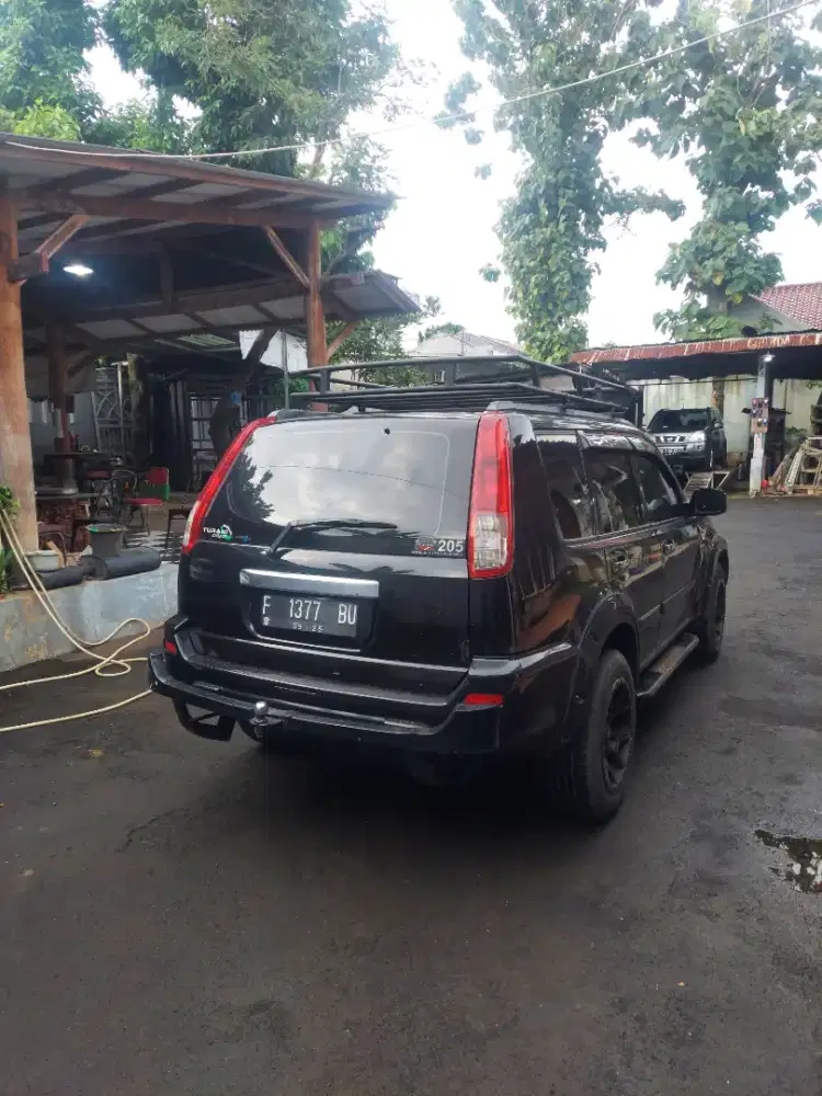 Nissan xtrail t30 2005 tangan pertama dari baru