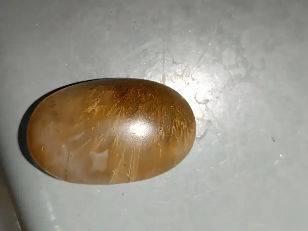 Batu cincin Cendana serat emas