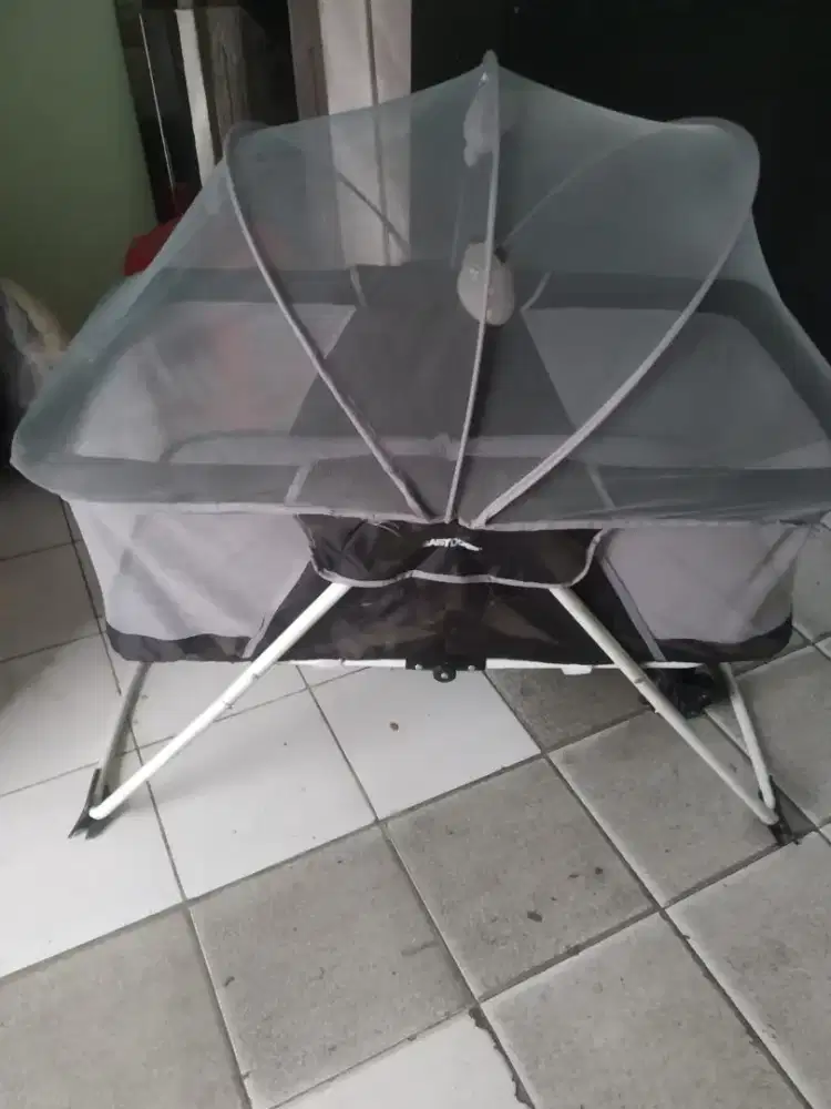 box baby does CH 16421 LIKE NEW