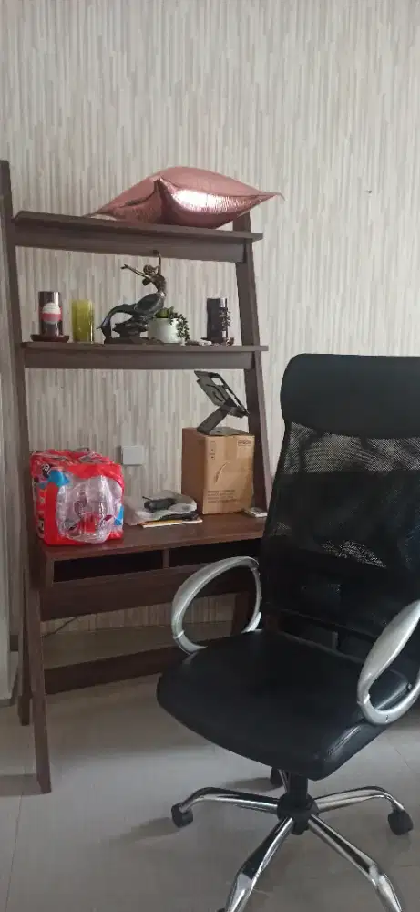 Meja kursi kerja/kantor