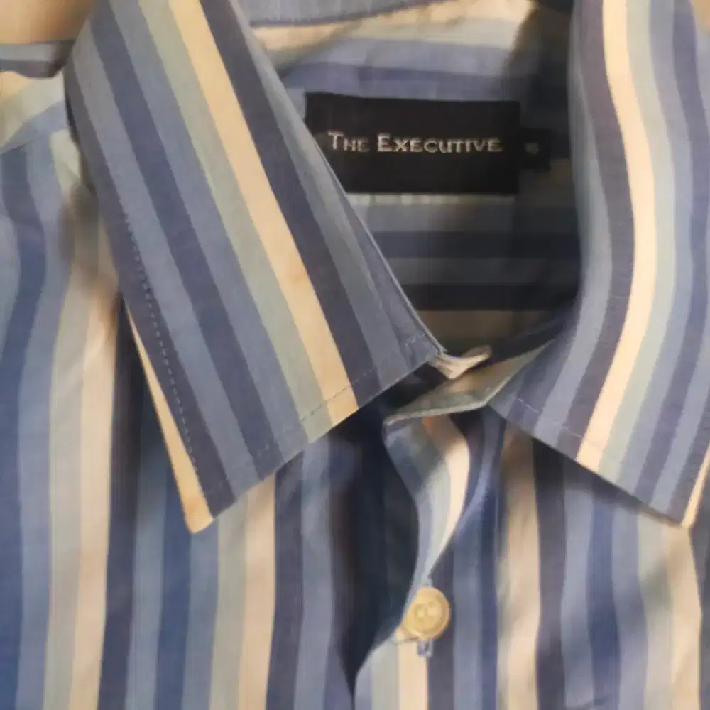 Kemeja Executive Size XL/16