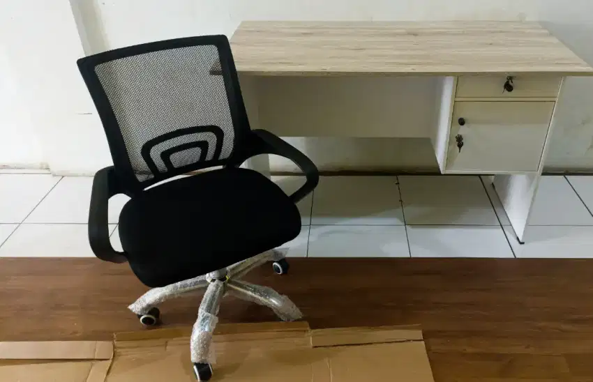 MEJA KERJA / KANTOR & KURSI KERJA / KANTOR BARU COD FREE ONGKIR PASANG