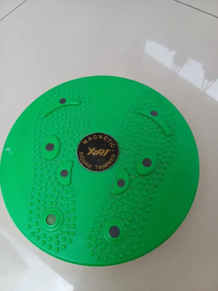 Magnetic Figure Trimmer