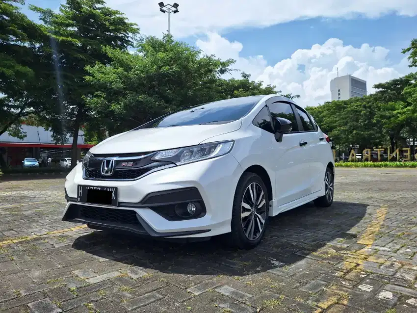 Jazz RS CVT 2020 , H Salatiga tgn 1