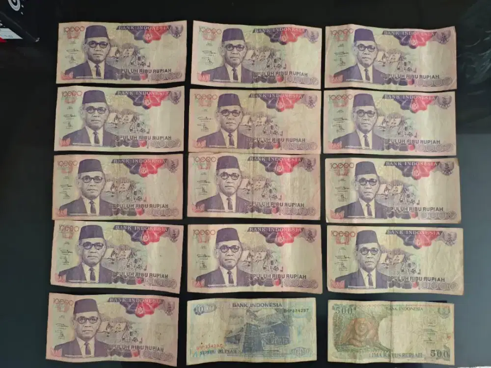 Uang Kertas Kuno 10000 bapak Pramuka th 1992