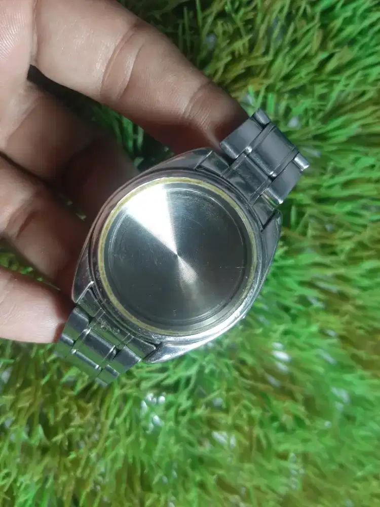 Seiko case stainless steel