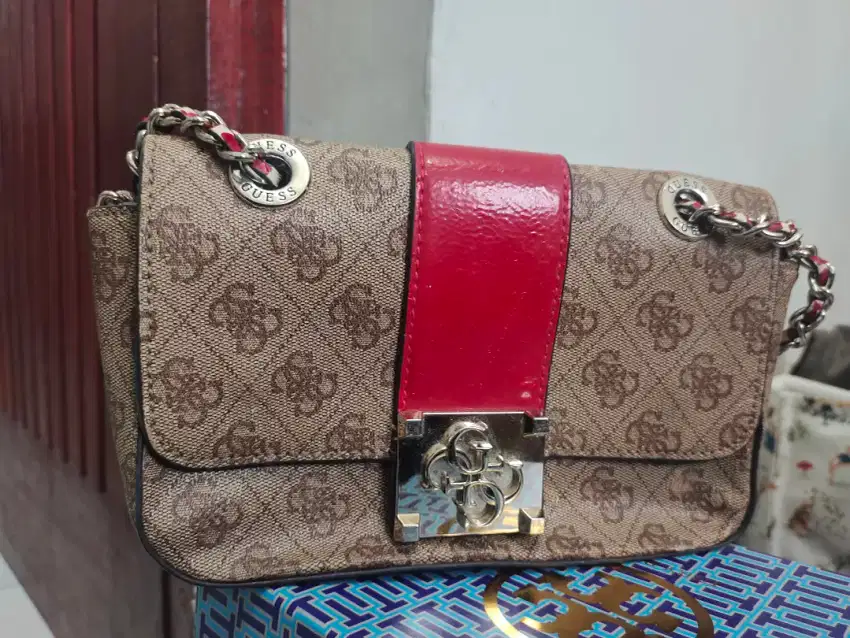 Tas Slempang Guess Sling bag Original Guess