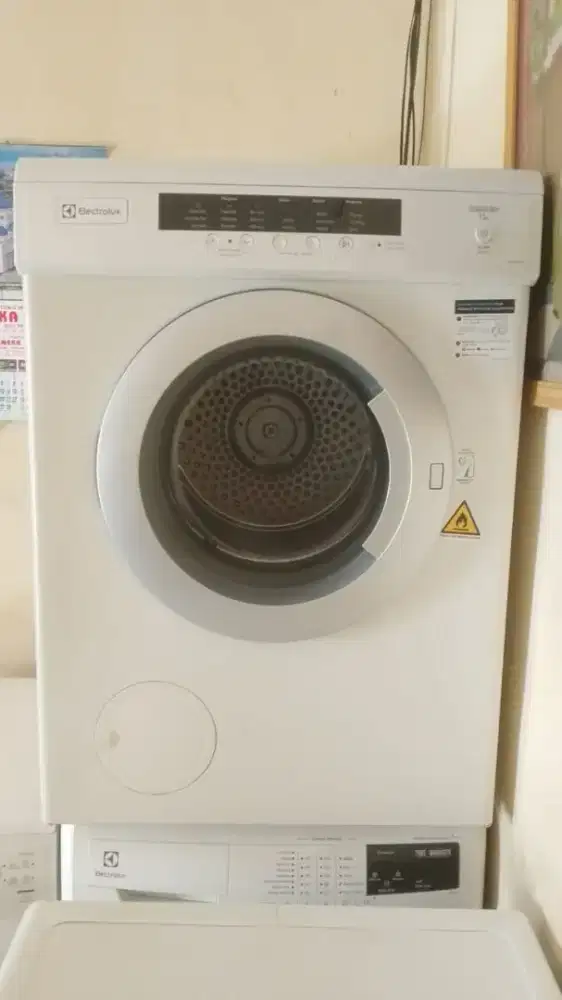 Dryer/ pengering Electrolux 7,5 kg