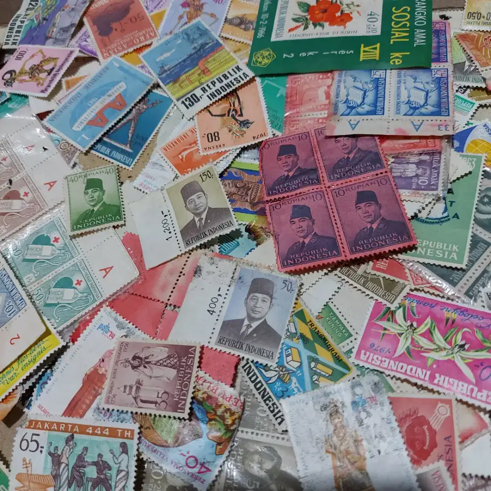Prangko bekas koleksi turun menurun model perangko dan tahun campur