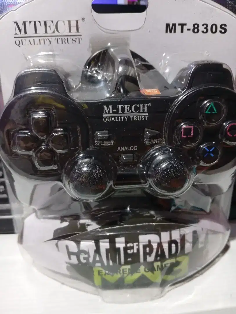 GAMEPAD MTECH ( Game Console )