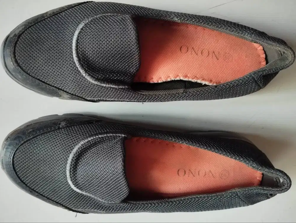 Jual sepatu sehari hari