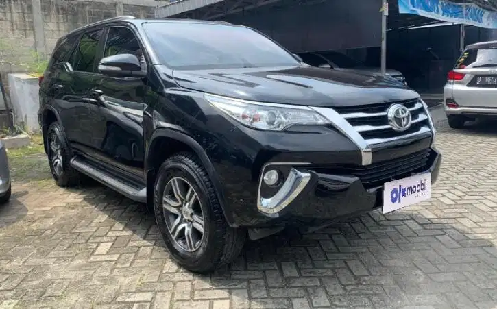 [OLX Mobbi] Toyota Fortuner Putih 2.4 G Solar-AT 2017 4NT