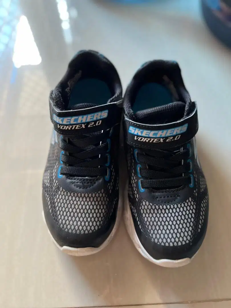Sepatu Skechers Anak Laki- Laki