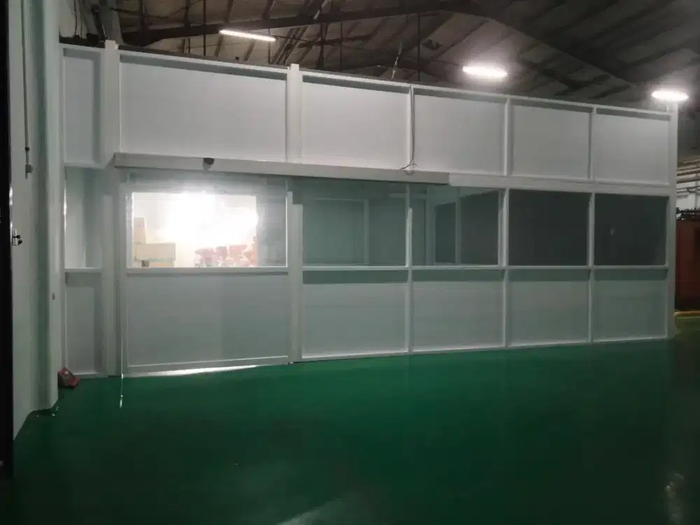 Partisi kantor atau gudang