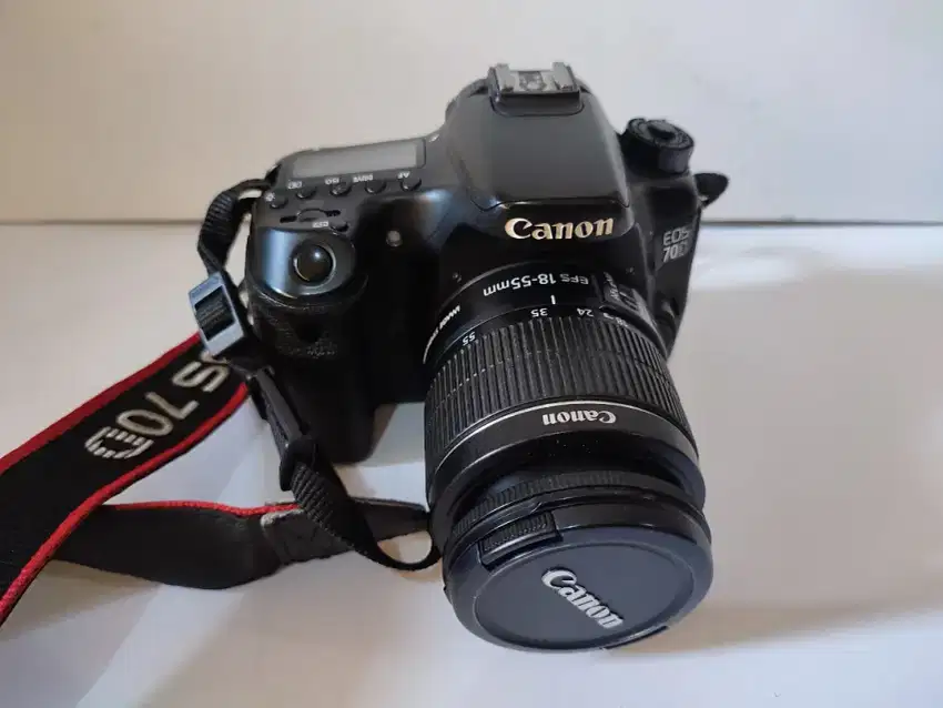 CANON 70D wifi + Lensa kit