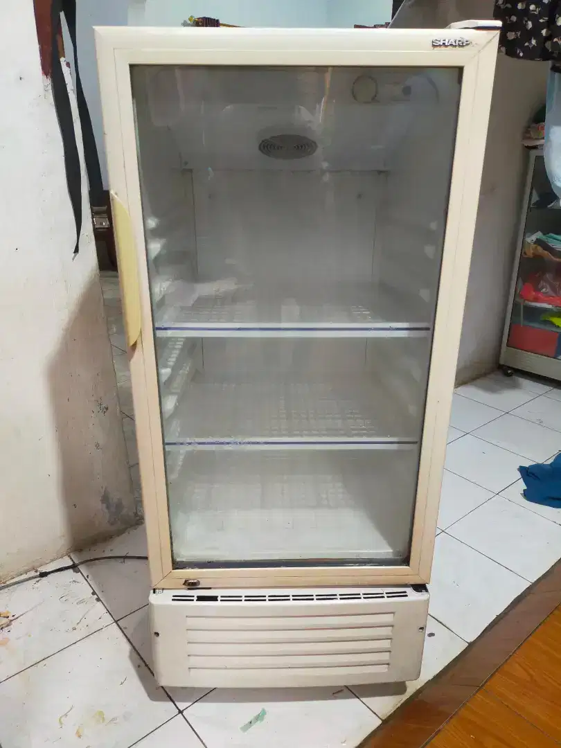 Jual Cepat Showcase