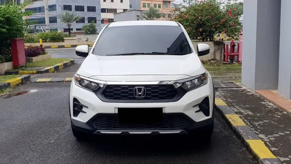 Honda WRV WR-V WR V 1.5 E CVT AT Putih 2025 Gress Like New Low Km 1Rb