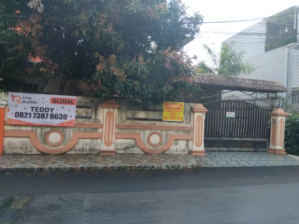 Rumah Villa Hook Inti Kota Jl Kangkung dekat Hayam Wuruk Iskandar Muda