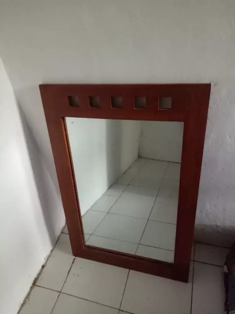 EDISI PINDAHAN FLASH SALE     Cermin Jati Minimalis