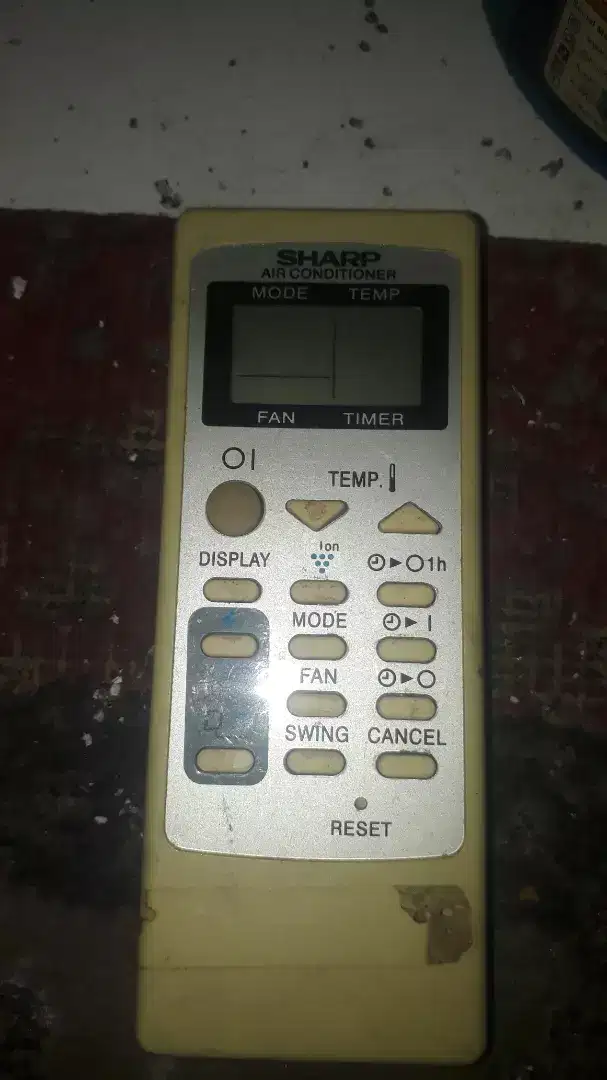 Remot ac sharp ori.