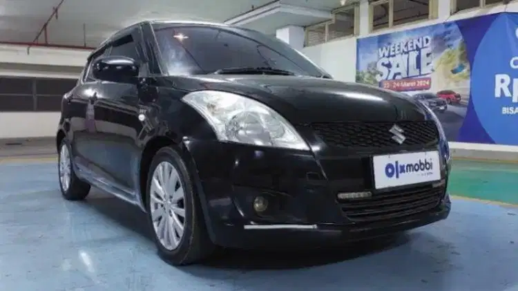 [OLX Mobbi] Dp Rendah Suzuki Swift Hitam 1.4 GL Bensin-MT 2014 UME