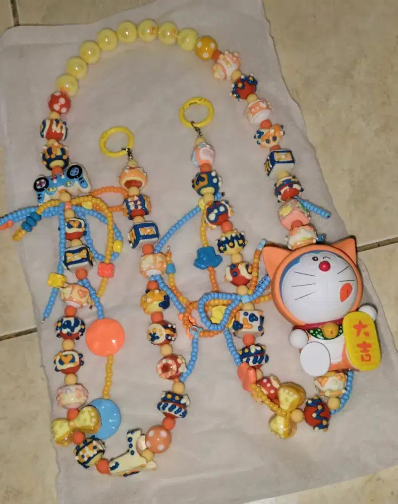 Original Handphone Charm.