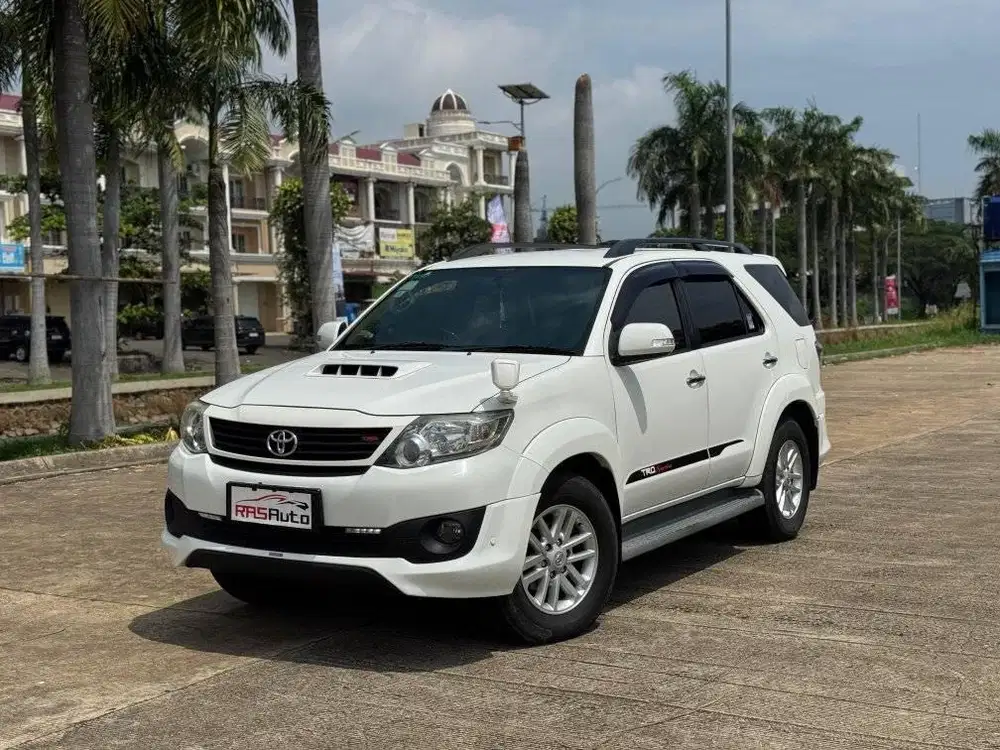 TOYOTA FORTUNER 2.5 G VNT TRD AT DIESEL 2013 / 2014