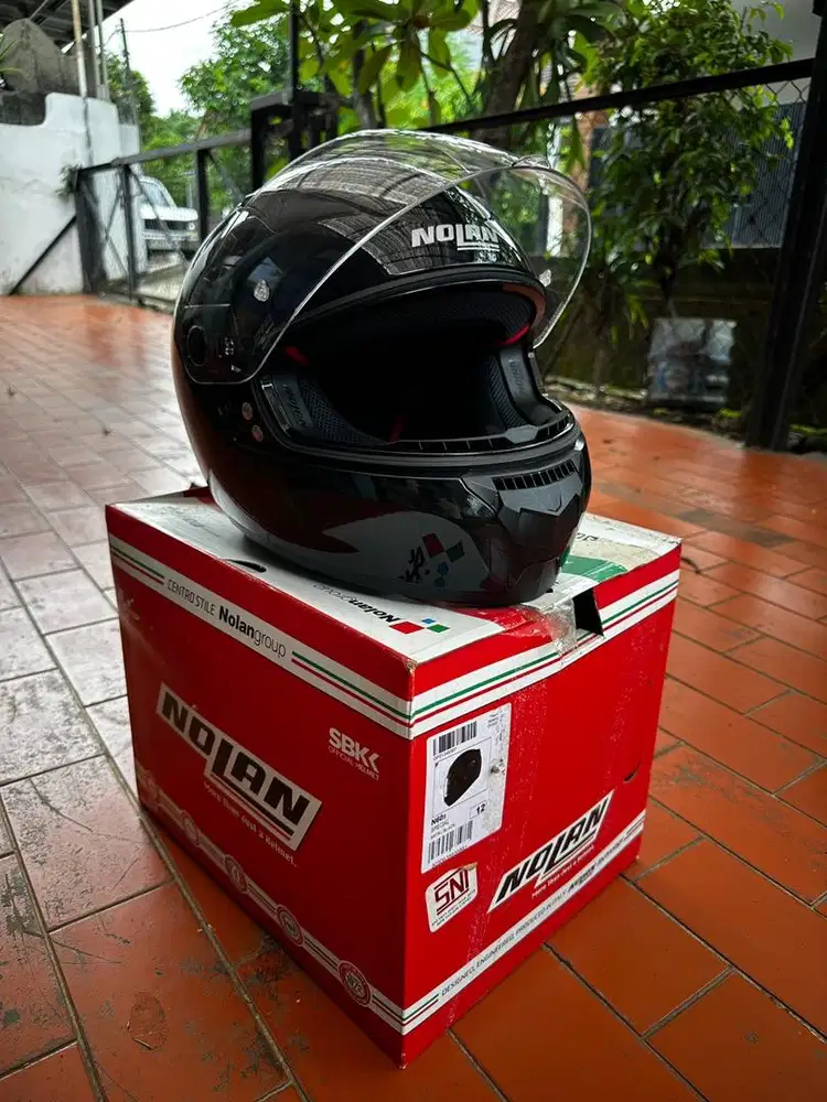 Dijual Preloved Nolan Helmet N60-5 Metal Black