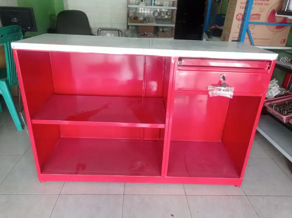 Meja Kasir & Alat Kasir