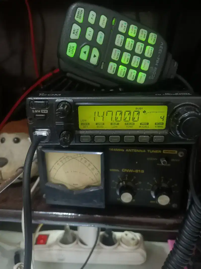 Radio rig ICOM IC 2100 bekas berkualitas