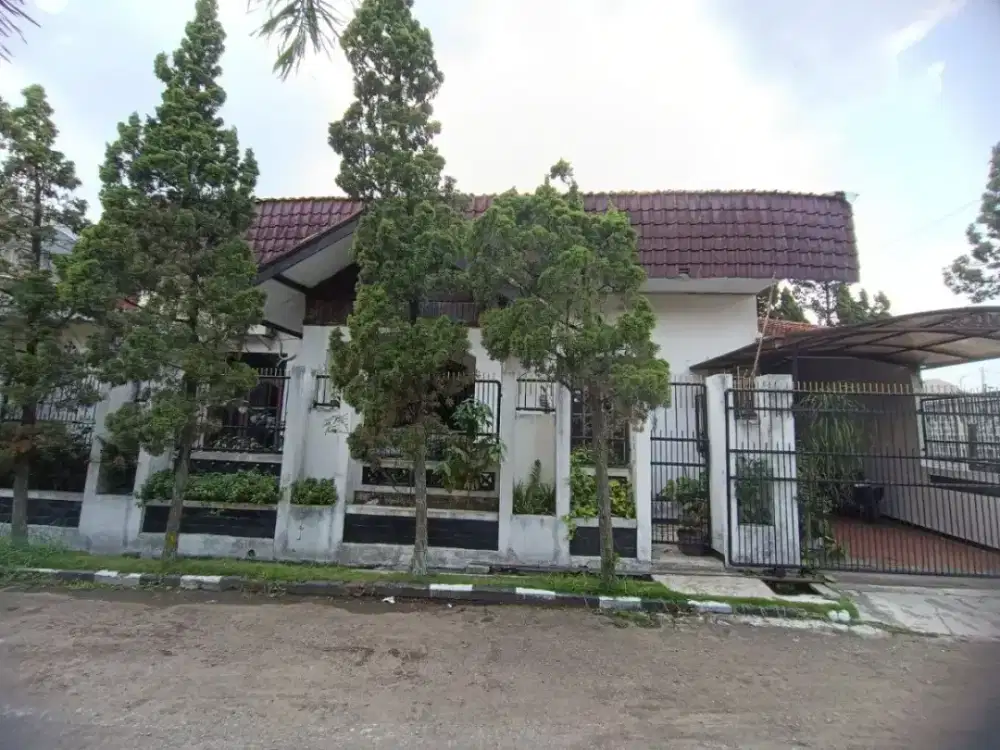 Dijual dibawah NJOP Rumah Siap Huni Semi Furnished Sanggar Hurip 5 KT