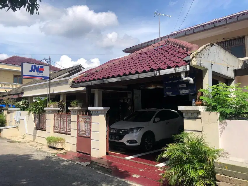 Rumah Tinggal nyaman, Taman Dalam, dan aman