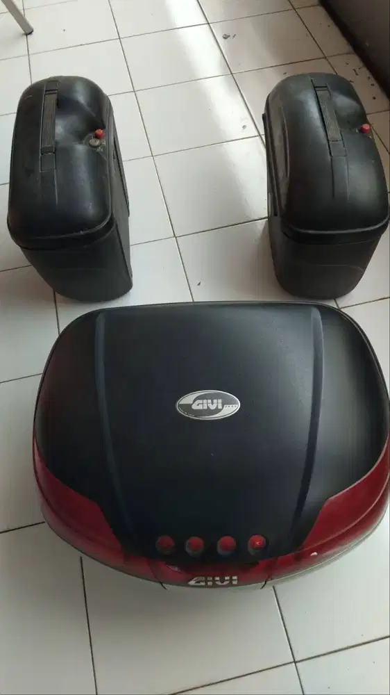 Top Box Givi V46 Monokey System dan Side Box Givi Original serta Wing