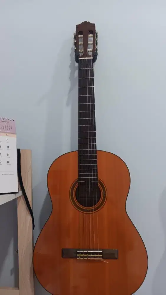 GITAR YAMAHA CG101A (jual cepat)